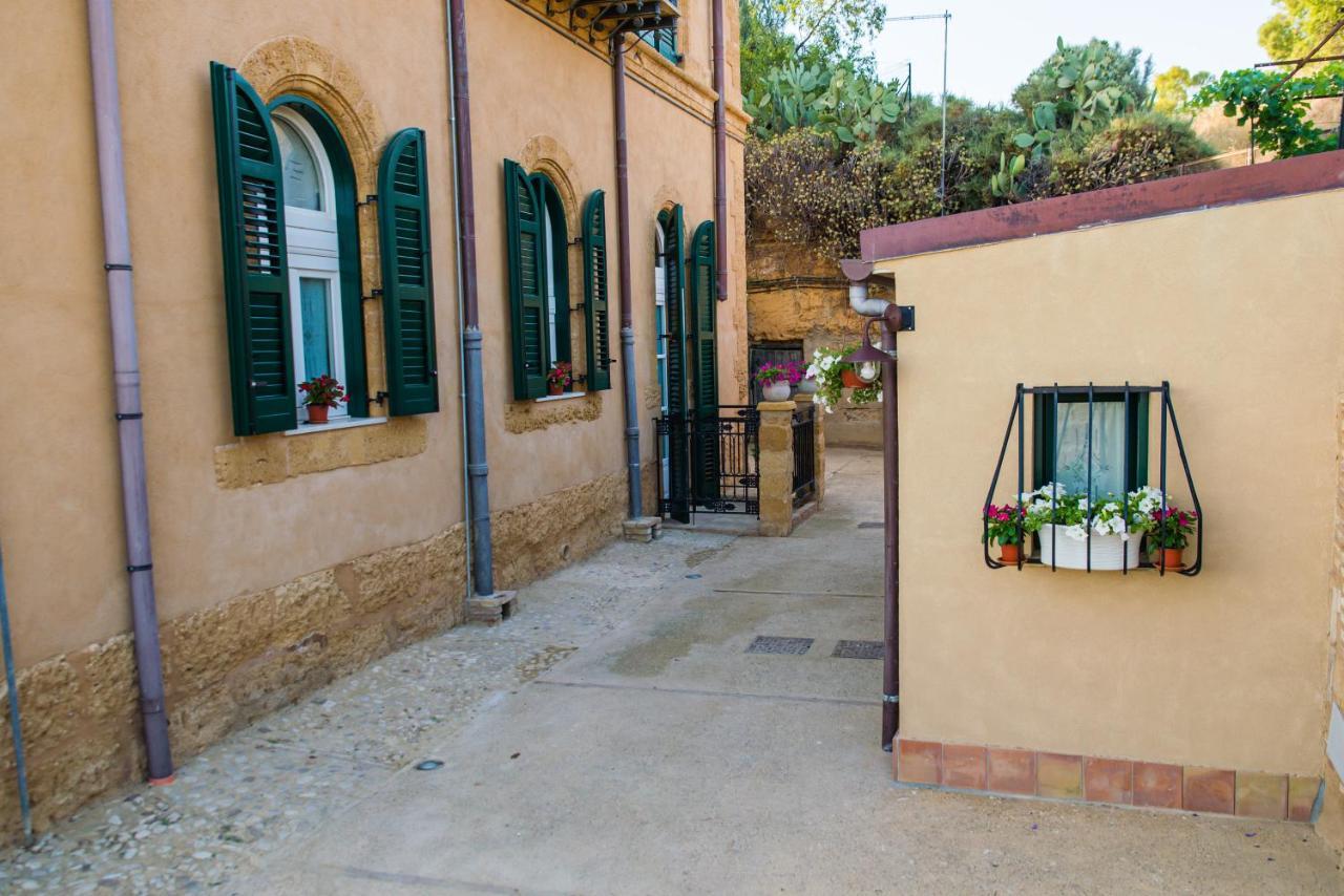 A Casa Di Mammi Nella Valle Dei Templi อากริเจนโต ภายนอก รูปภาพ