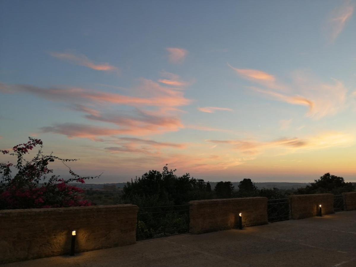 A Casa Di Mammi Nella Valle Dei Templi อากริเจนโต ภายนอก รูปภาพ